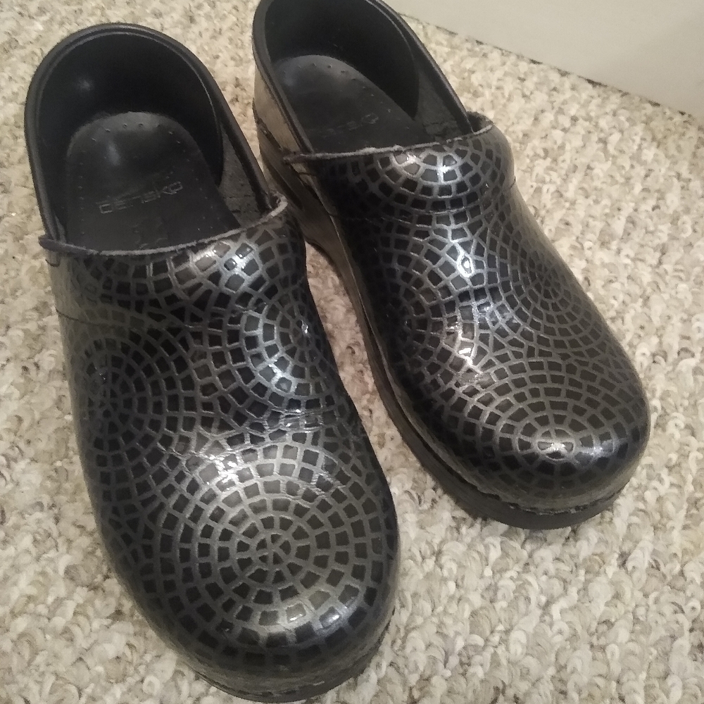 Dansko Stained Glass Mosaic Print Clogs 36 Women 6